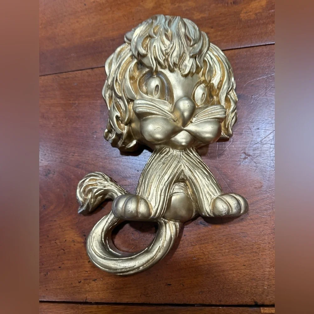 Vintage 1970 Universal Statuary Corp Gold Lion Wall Plaques